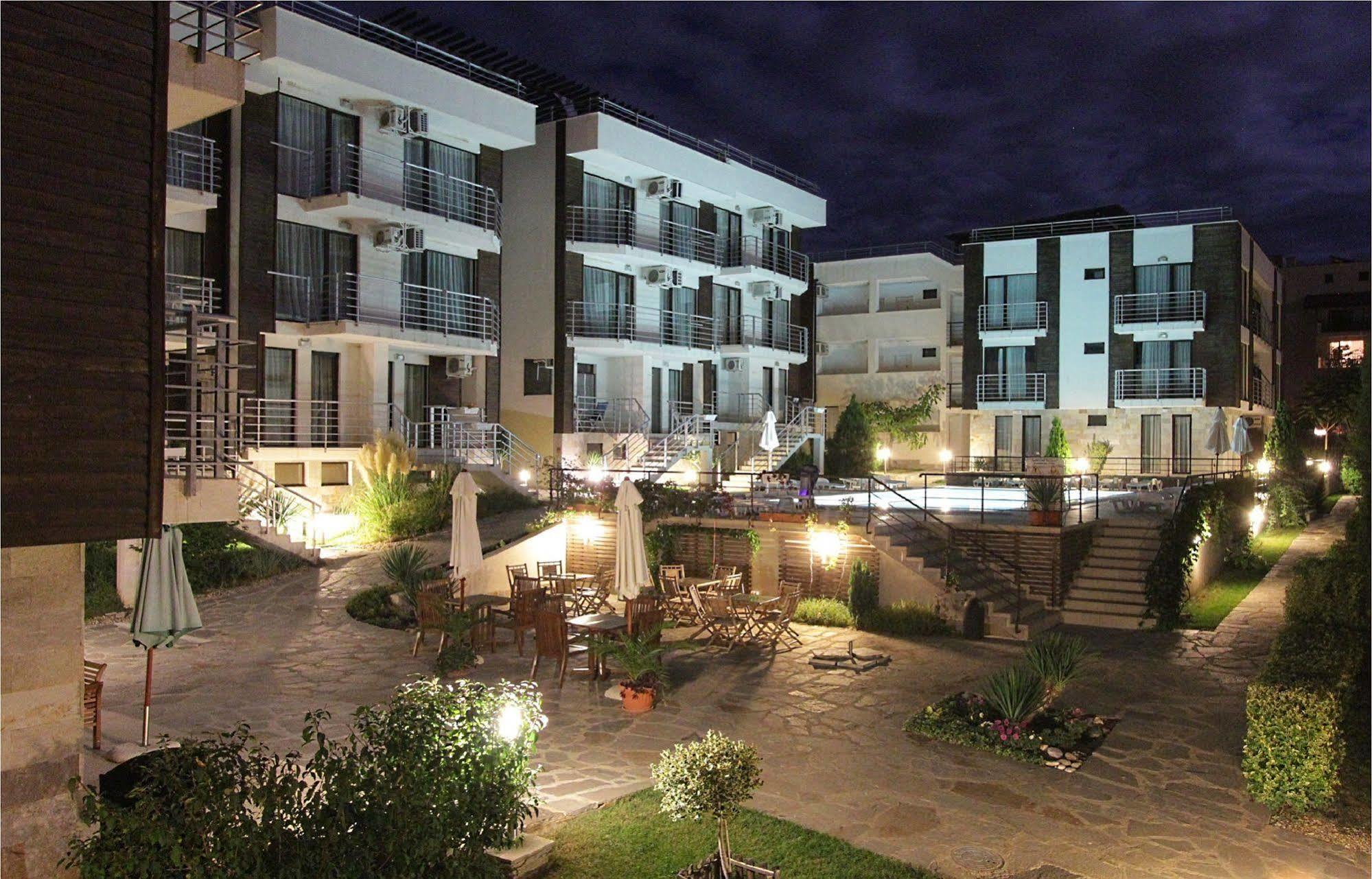 New Line Village Apartments Slăntjev Brjag Exteriör bild