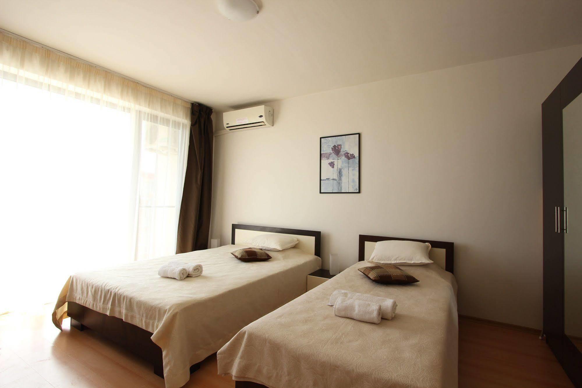 New Line Village Apartments Slăntjev Brjag Exteriör bild